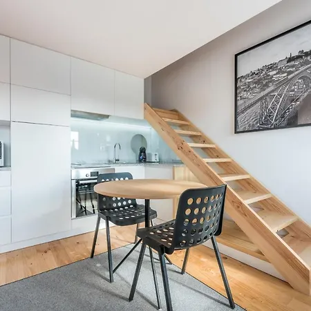 Sa De Noronha Mezzanine W Terrace Apartment Porto Exterior photo